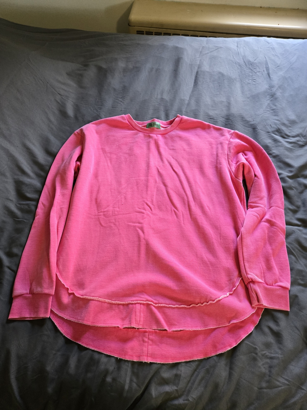 Filly Flair Oversized Pigment Dyed Campfire Round Hem Top Women's Large